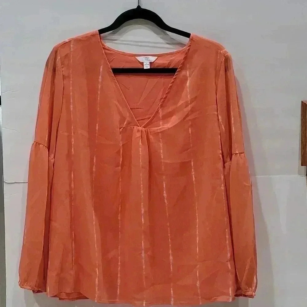 TIME AND TRU V Neck Blouse